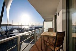 Apartmenthaus Hafenspitze Ap. 12 - "Silbermöwe I" - Blickrichtung Yacht- und Binnenhafen/offenes Meer